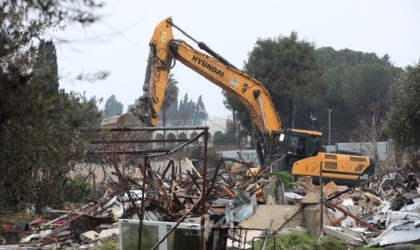 السلطات الاسرائيلية تهدم مبنى في الناصرة ومتطرفون يهود ينصبون خياماً على أراض بالنقب