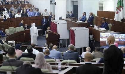 الجزائر.. نواب يقدمون مشروع قانون لتجريم التطبيع مع إسرائيل