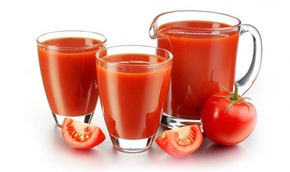 وصفات طبيعية من الطماطم لعلاج أبرز مشاكل البشرة