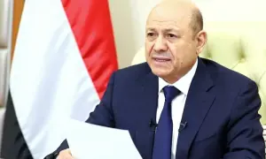 العليمي يعلن بدء العمليات العسكرية الشاملة لاستعادة مؤسسات الدولة