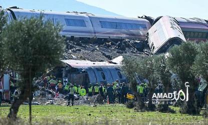 على بعد كيلومترين فقط.. كيف نجا قطار ثالث من حادث تصادم 