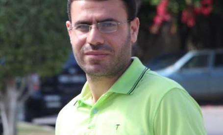 عبيد ينفذون ما ينهي كرامة الناس مما يقدم الاحتلال.